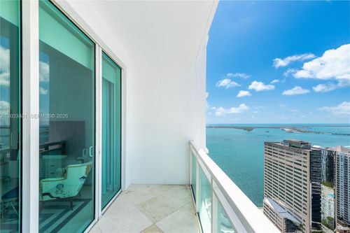 4403-950 Brickell Bay Dr, Miami, FL, 33131-3931 | Card Image