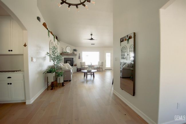 26700 Skyline Dr, House other with 3 bedrooms, 3 bathrooms and null parking in Tehachapi CA | Image 9
