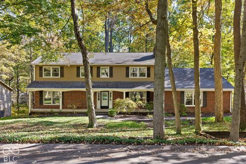 55 Bennington Dr, Zionsville, IN, 46077-1132 | Card Image