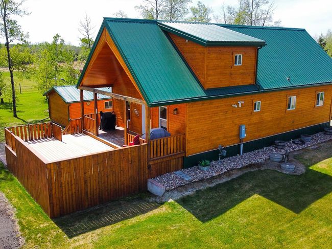 20133 Twp Rd 832, House other with 3 bedrooms, 2 bathrooms and null parking in St Isidore AB | Image 30
