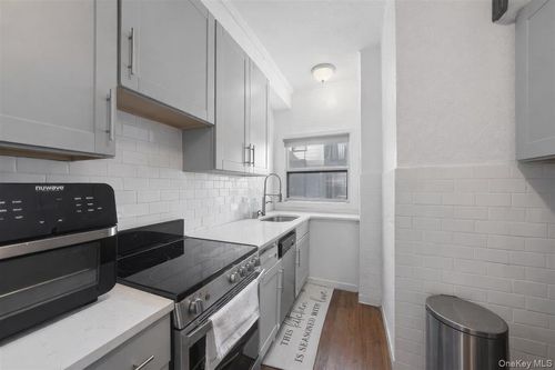 243 Summit Ave, Mount Vernon, NY, 10552-3309 | Card Image