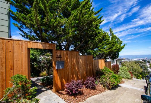 790 Duncan St, San Francisco, CA, 94131-1843 | Card Image