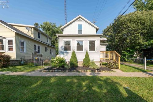 205 S Wayne St, Fremont, OH, 43420-2860 | Card Image