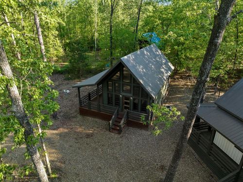 203 Infinity Pines Dr, Broken Bow, OK, 74728-7640 | Card Image