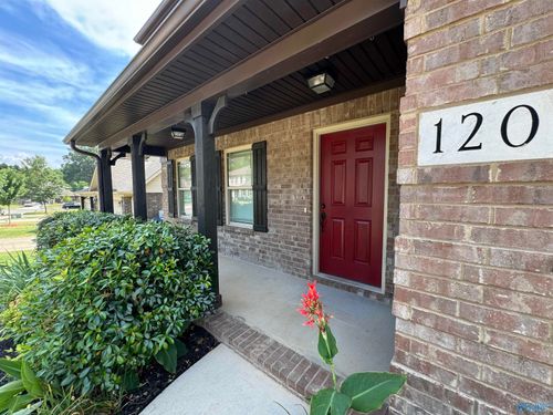 120 Meadowglade Ln, Madison, AL, 35758-6851 | Card Image