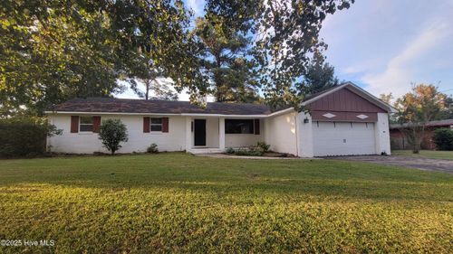 106 Lindsey Dr, Jacksonville, NC, 28540-3108 | Card Image