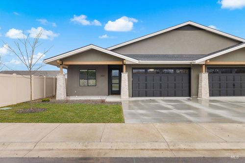 3057 N Lapis Ave, Meridian, ID, 83646-7180 | Card Image