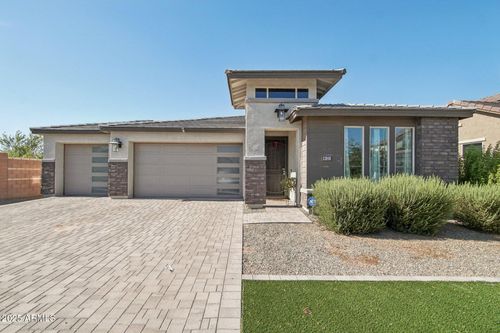 12018 W Luxton Ln, Avondale, AZ, 85323-5456 | Card Image