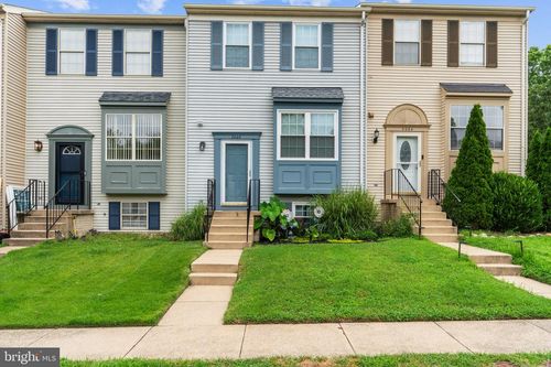 3066 Antrim Cir, DUMFRIES, VA, 22026-3318 | Card Image