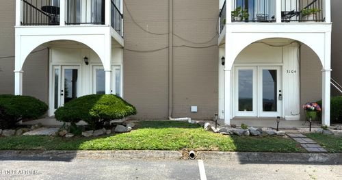 3104-5709 Lyons View Pike, Knoxville, TN, 37919-6462 | Card Image