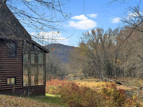 1639 Halls Stream Rd, Pittsburg, NH, 03592-4117 | Card Image