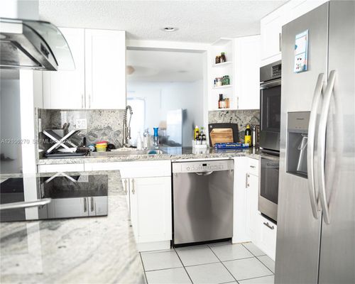 123-2410 Ne 10th St, Hallandale Beach, FL, 33009-2873 | Card Image