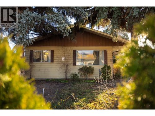 1607 45 St, Vernon, BC, V1T7P9 | Card Image