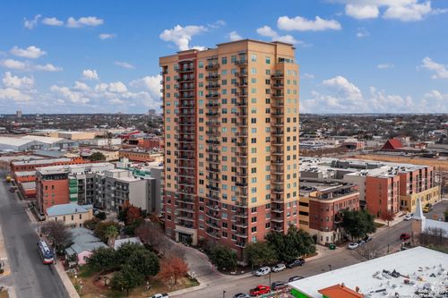 apt-1005-215 Center St, San Antonio, TX, 78202-2766 | Card Image