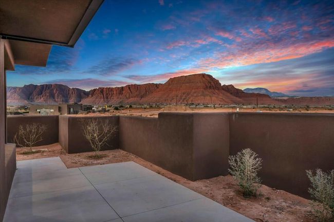 Outdoor Patio | Image 20