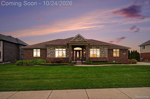 4492 Kelly Dr, Sterling Heights, MI, 48314-4003 | Card Image