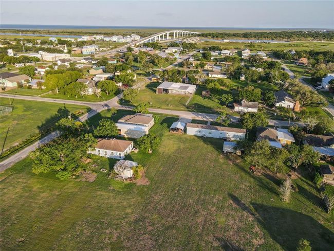 958 Wightman St, House other with 3 bedrooms, 2 bathrooms and null parking in Matagorda TX | Image 5