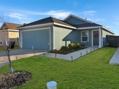 7320 Woodpecker Dr, Mckinney, TX, 75071-2076 | Card Image