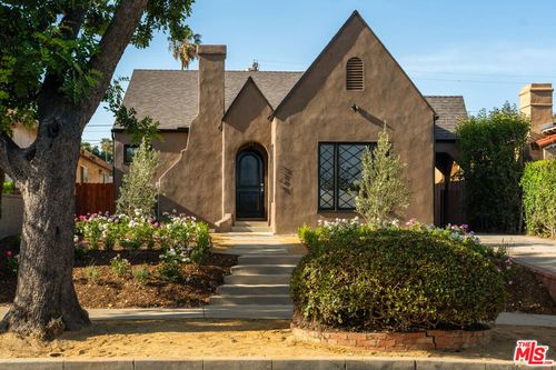 3749 W 59th St, Los Angeles, CA, 90043-2915 | Card Image