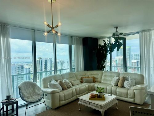 3225-1111 Sw 1st Ave, Miami, FL, 33130-5401 | Card Image