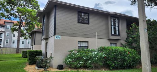 c204-4105 Ashford Green Pl, TAMPA, FL, 33613-4908 | Card Image