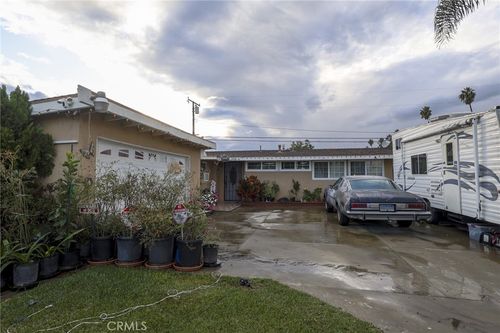 2310 S Olive St, Santa Ana, CA, 92707-3309 | Card Image