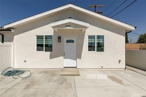 2-7402 Riverton Ave, Sun Valley, CA, 91352-5124 | Card Image