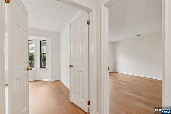 7 Eakens Ct, Condo with 2 bedrooms, 1 bathrooms and null parking in Mahwah NJ | Image 25