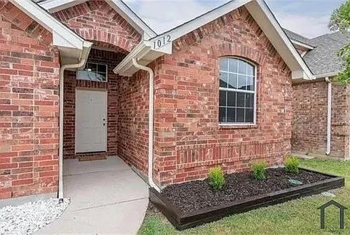 1012 Raleigh Path Rd, Denton, TX, 76208-2906 | Card Image