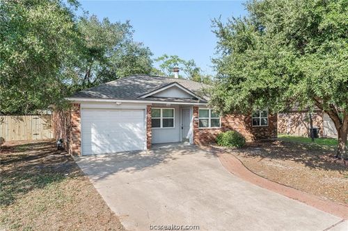 3408 Dallis Dr, College Station, TX, 77845-5923 | Card Image