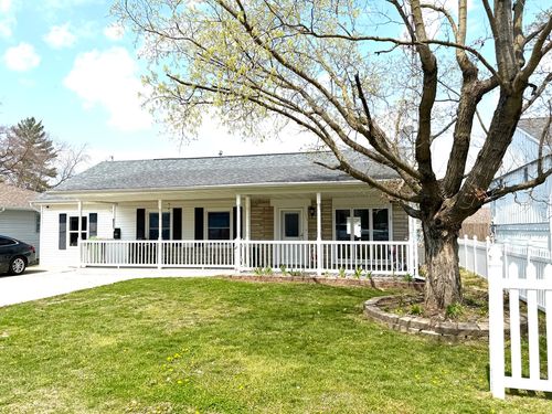 1444 E 4th St, Centralia, IL, 62801-4403 | Card Image