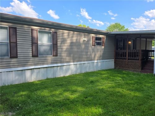 62 Redwood Dr, Beloit, OH, 44609-9758 | Card Image