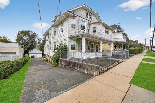 24 Park Pl, Port Chester, NY, 10573-3527 | Card Image