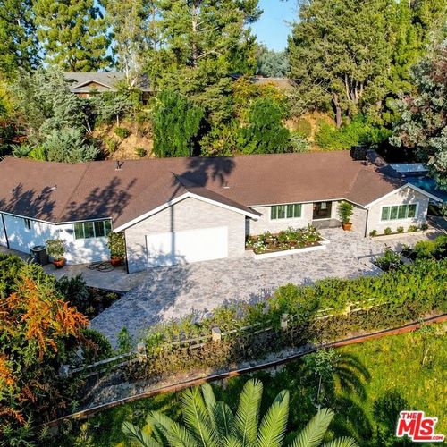 4732 Del Moreno Dr, Woodland Hills, CA, 91364-4641 | Card Image