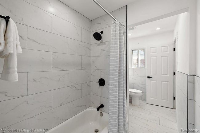 26-20850 Glen Lodge -26.jpg | Image 15