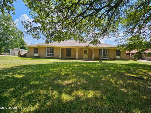 329 Swan Lake Dr, Jackson, MS, 39212-5339 | Card Image