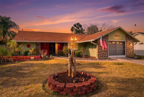 15847 Adobe Dr, HUDSON, FL, 34667-4008 | Card Image