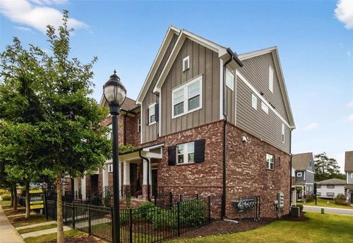 2748 Bell Dr Se, Smyrna, GA, 30080-2602 | Card Image