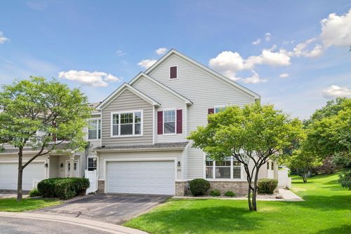 868 Princeton Ave, Shakopee, MN, 55379-4535 | Card Image