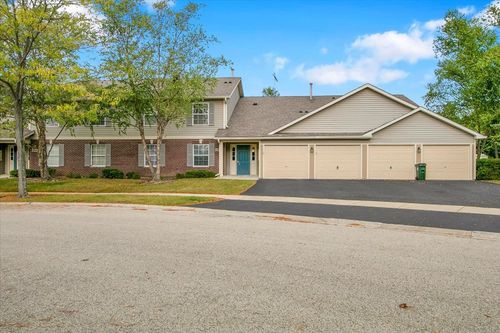 unit-2-1248 N Red Oak Cir, Round Lake Beach, IL, 60073-4684 | Card Image