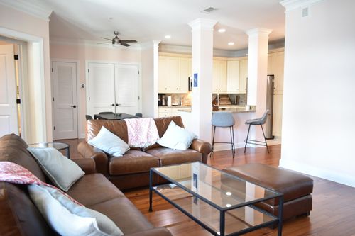 apt-22-76 Society Street, Charleston, SC, 29401 | Card Image