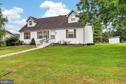 5821 Robin St, MOUNT JACKSON, VA, 22842-9437 | Card Image