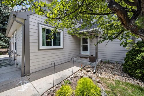 286 Cobblestone Dr, Colorado Springs, CO, 80906-7625 | Card Image