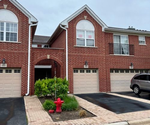 16-a3-962 Kensington Dr, Northbrook, IL, 60062-5975 | Card Image