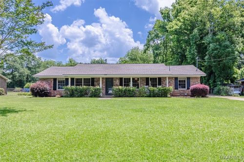 6840 Sanders Dr, Elmore, AL, 36025-2033 | Card Image