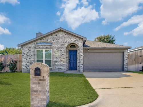 10917 Hornby St, Fort Worth, TX, 76108-4517 | Card Image