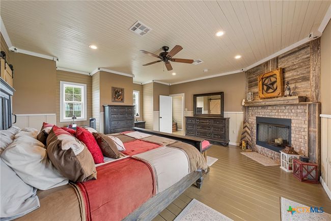 655 Hwy 236, Home with 3 bedrooms, 2 bathrooms and null parking in Moody TX | Image 18