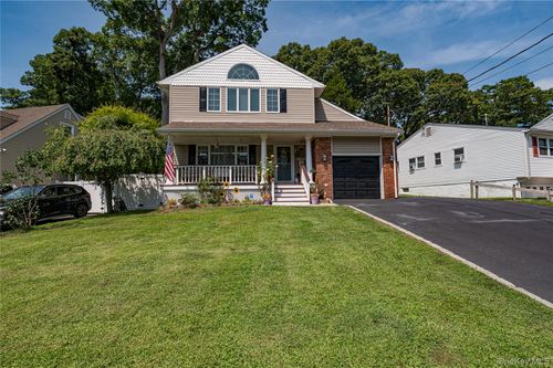21 Circle Drive, Huntington, NY, 11731 | Card Image