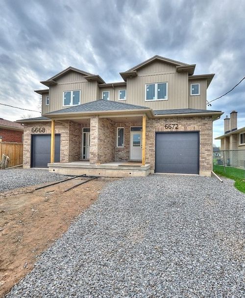 6672 Hawkins St, Niagara Falls, ON, L2G3B7 | Card Image