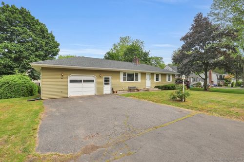 38 Craig Ave, Southington, CT, 06489-4211 | Card Image